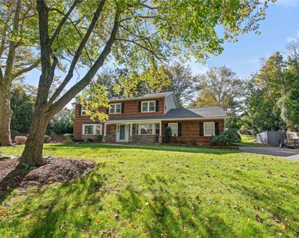 51A Dunlop Road Unit #A, Huntington
