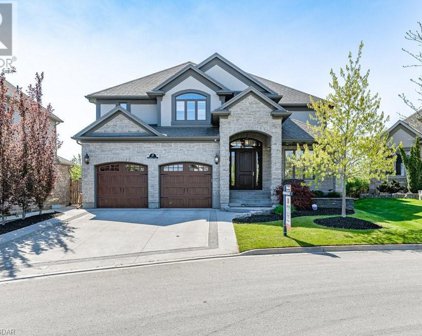 8 PADDISON Court, Guelph