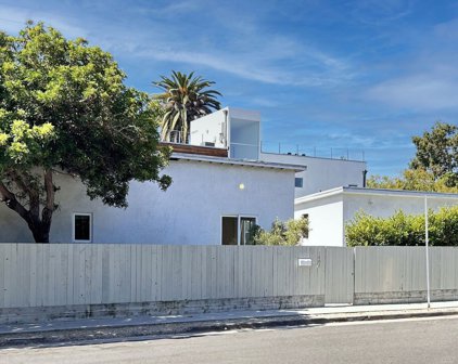 1403  Oakwood Ave, Venice