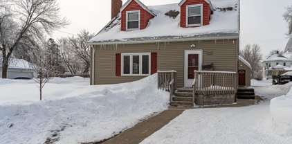 703 Stuart Avenue, Crookston