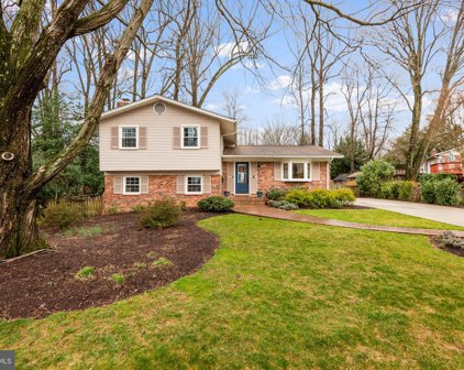 10213 Scout Dr, Fairfax