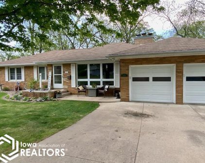 2538  Surrey  Road, Burlington