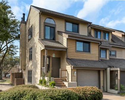 2301 Purple Martin Lane, Northwest Virginia Beach