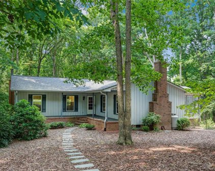 2523 Pleasant Ridge Road, Summerfield