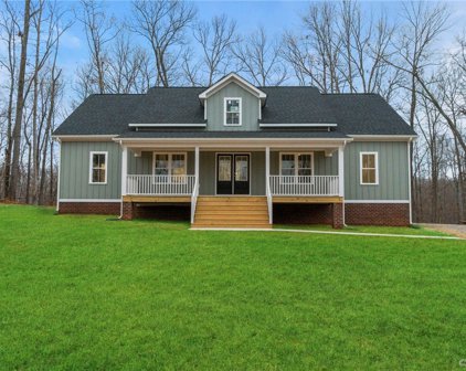 2635 Iron Wheel Lane, Powhatan