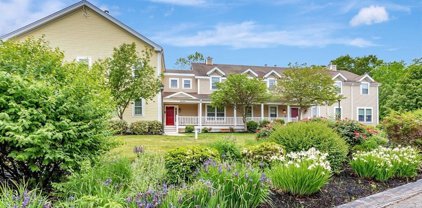 82 Virginia Rd Unit 106, Lincoln