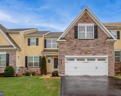 2014 Pleasant Valley Dr, Lansdale