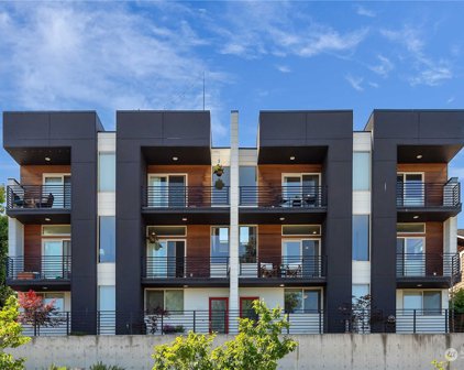 4437 41st Avenue SW Unit #B, Seattle