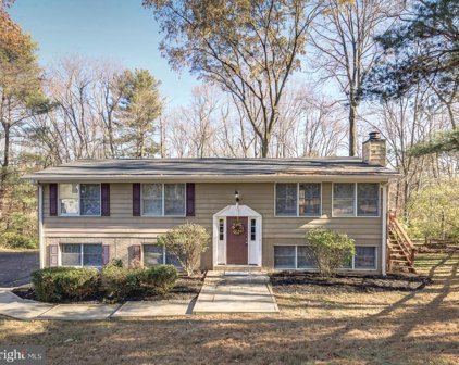 10814 Oldfield Dr, Reston