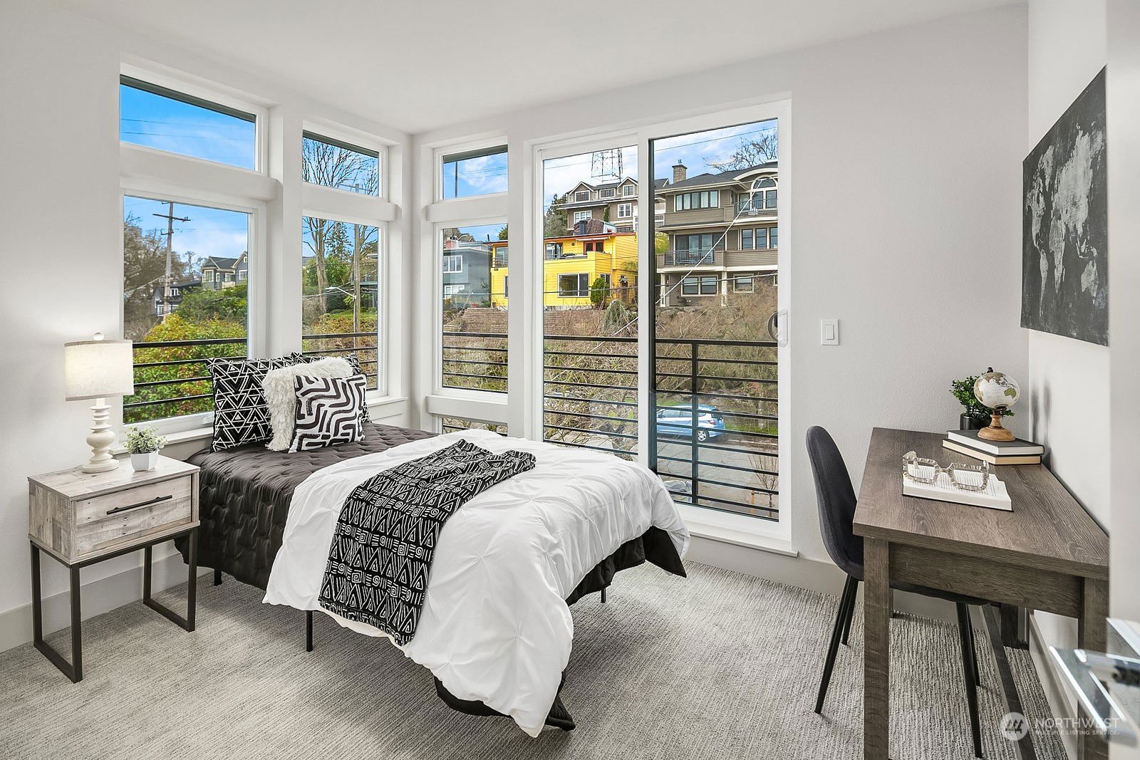 1514 Bigelow Avenue N, Seattle MLS 2040278 Skyline Properties, Inc