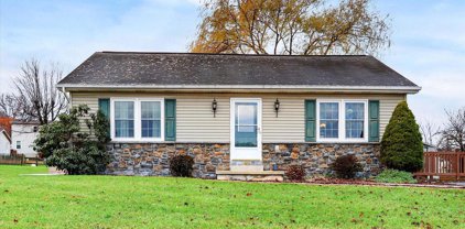 636 Overlook Dr, Etters