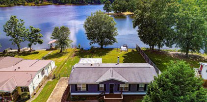 250 Lakeview Drive, Locust Grove