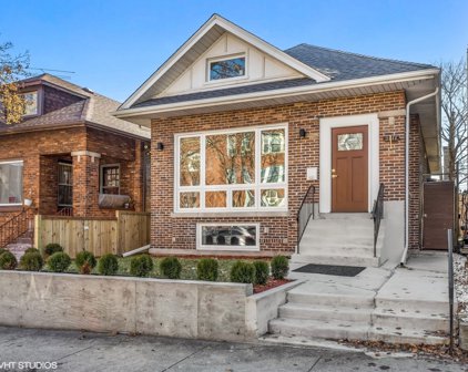 2111 W Birchwood Avenue, Chicago