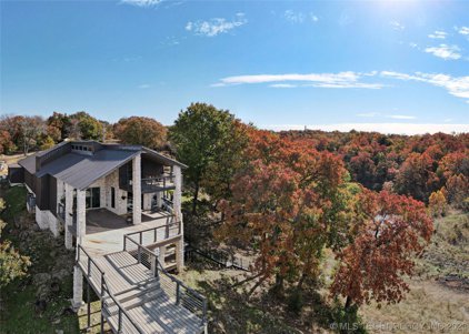 3819 Roadrunner Lane, Sulphur