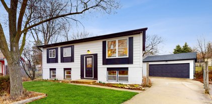 202 Hampdon Court, Bolingbrook
