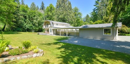 9140 Battlepoint DR NE, Bainbridge Island