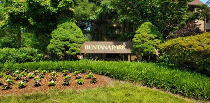 1631 Parkcrest Cir Unit #8B/101, Reston