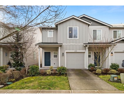 12172 SW VERSAILLES RD, Tigard