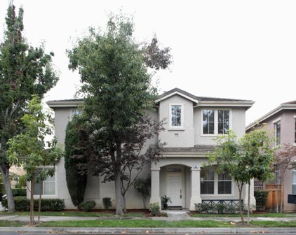 461 Whisman Park DR, Mountain View