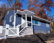 373 E Main Street, Centerport image