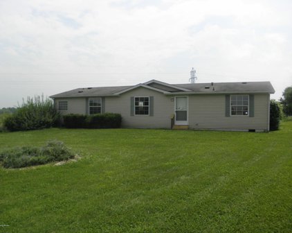 999 Locust Grove Rd, Shelbyville