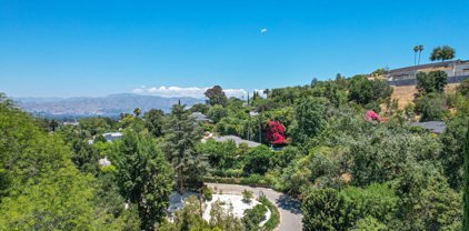 0  Eureka Drive, Studio City