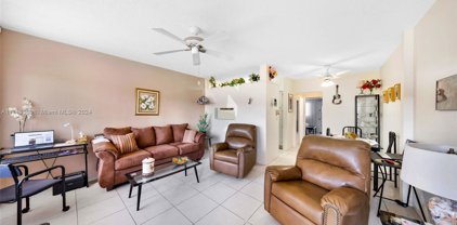 901 Sw 11th Ave Unit #3H, Hallandale Beach