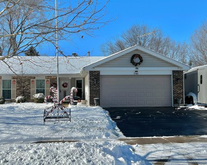 795 Fox Run Lane, Algonquin