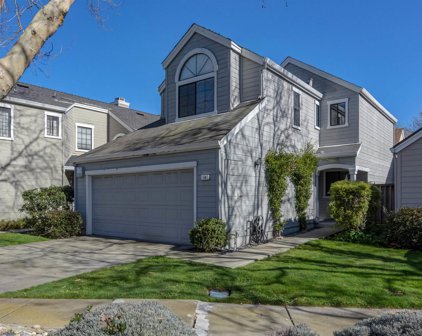 18 Brehaut Ct, Alameda