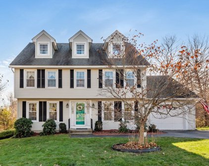 21 Fox Meadow Dr, Worcester
