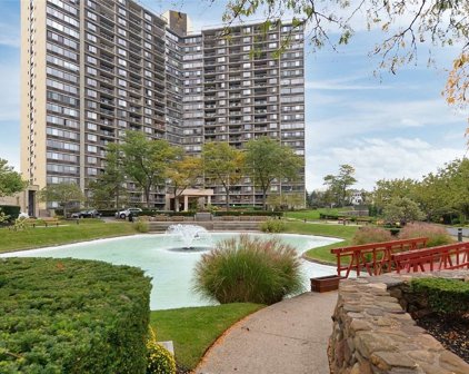 1 Bay Club Drive Unit #21K, Bayside