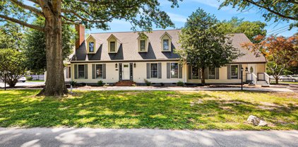 603 Walnut Ln, Easton