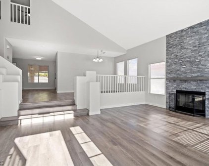 7712 Meadowrobin Avenue, Las Vegas