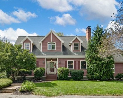 26 Alcott Dr, Northborough