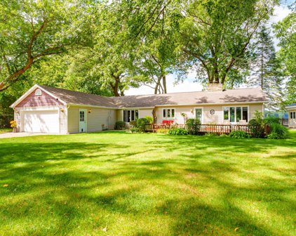 28148 South Shore Drive, Gobles