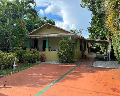 315 Nw 32nd St, Miami