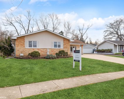735 Jamison Lane, Hoffman Estates