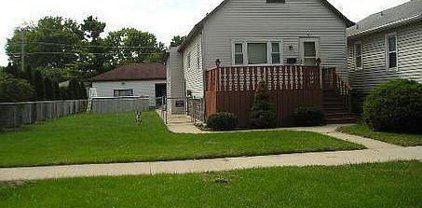 9327 Jefferson Avenue, Brookfield