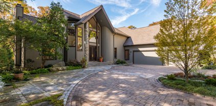 11729 Gainsborough Rd, Potomac