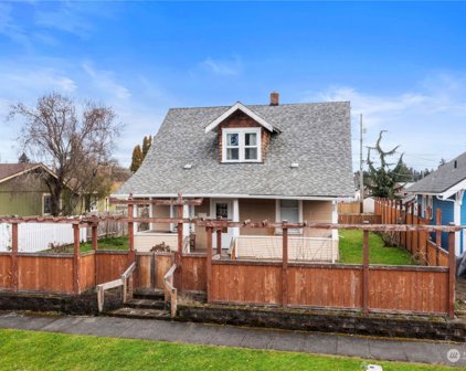 6207 S Warner Street, Tacoma