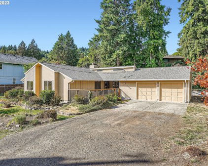 1359 NW Maple LN, Camas
