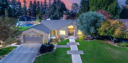 2713 Manitou, Bakersfield