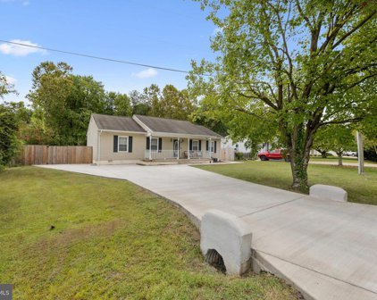 2038 Dewey Dr, Stafford