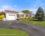8 Thornton Road, Toms River image