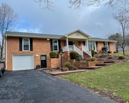 1225 Ashland Circle, Bedford