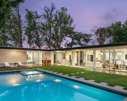 16040  Valley Wood Rd, Sherman Oaks