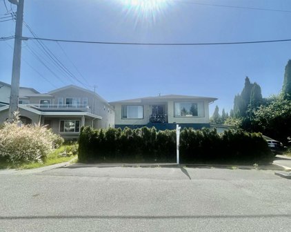 318 Hampton Street, New Westminster