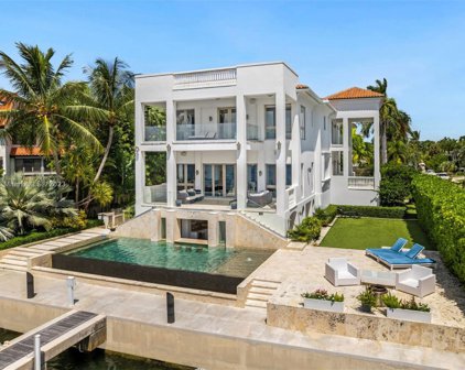 3590 Crystal View Ct, Miami