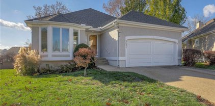 5031 W 120th Place, Overland Park