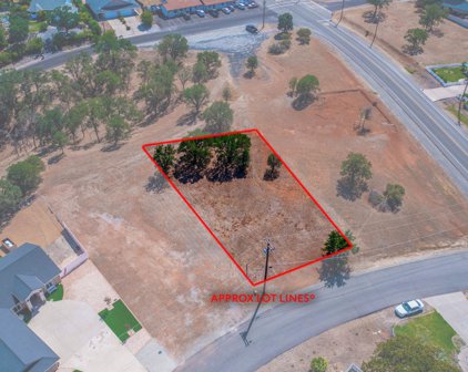 21911 & 21915 Hayfork Pl, Lake California